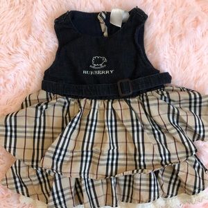 Burberry infant girl dress